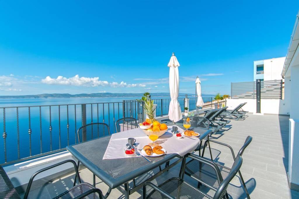 Apartman Macan Brela Εξωτερικό φωτογραφία