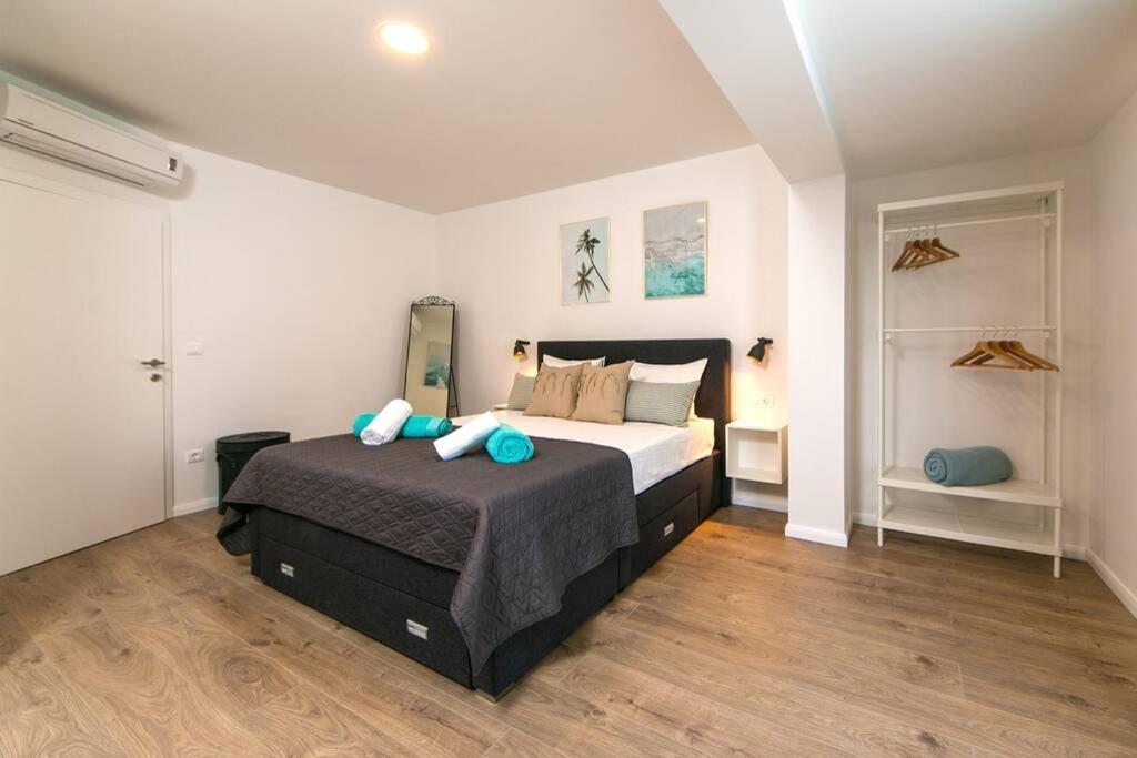 Apartman Macan Brela Εξωτερικό φωτογραφία